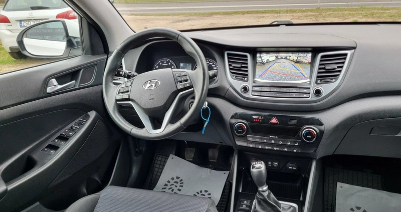 Hyundai Tucson cena 61900 przebieg: 174000, rok produkcji 2016 z Kamieńsk małe 211